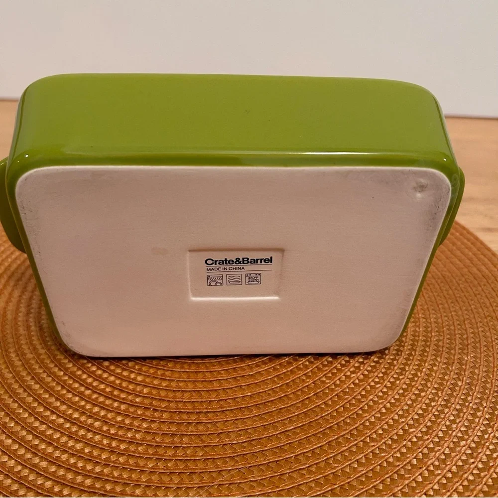 Crate & Barrel Avery Ceramic Baking Dish Green With White Interior & Handles